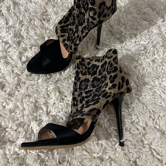 Italian heels, size 35 but 36 will be fine. Designer Gianmarco Lorenzi. - Picture 5 of 7